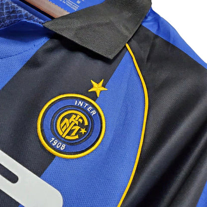 Inter Milan Retro 2001/2002 Jersey